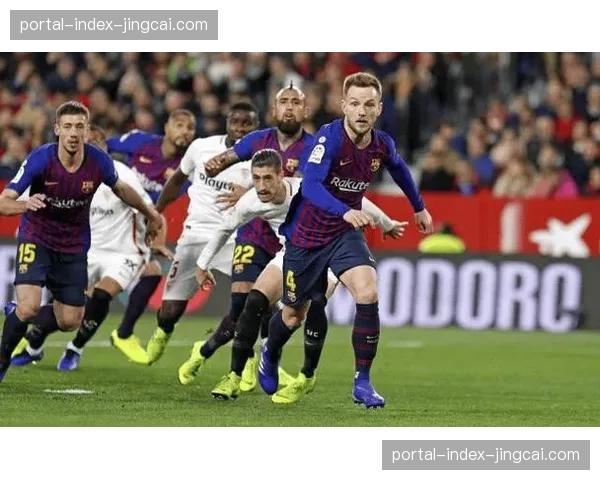 战术复盘:巴萨如何通过高位逼抢遏制塞维利亚的后场出球 战术复盘:巴萨如何通过高位逼抢遏制塞维利亚的后场出球