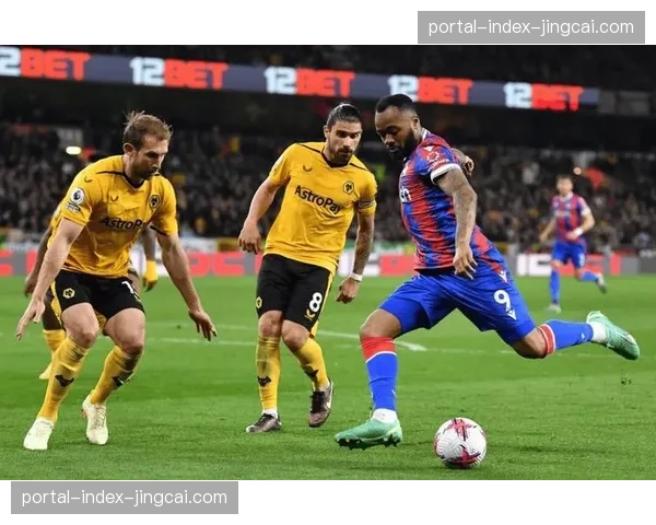 水晶宫0-0狼队，全场39次传中仅9次找到队友